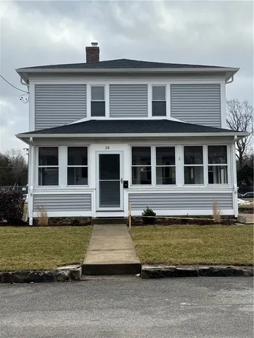 $2,800 | 14 Tillinghast Avenue, Warwick, RI 02886