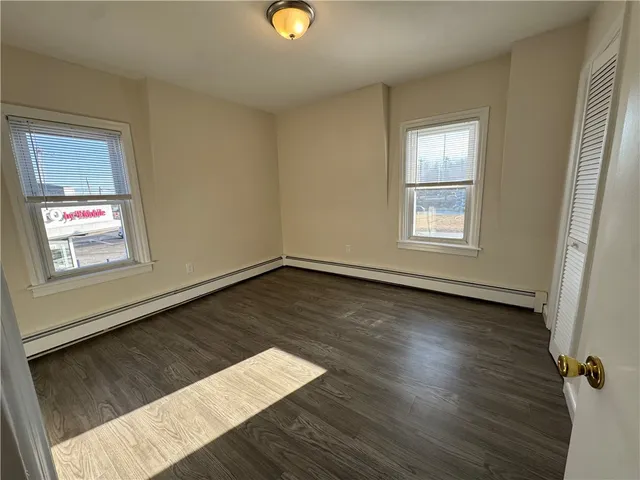 $2,800 | 14 Tillinghast Avenue, Warwick, RI 02886