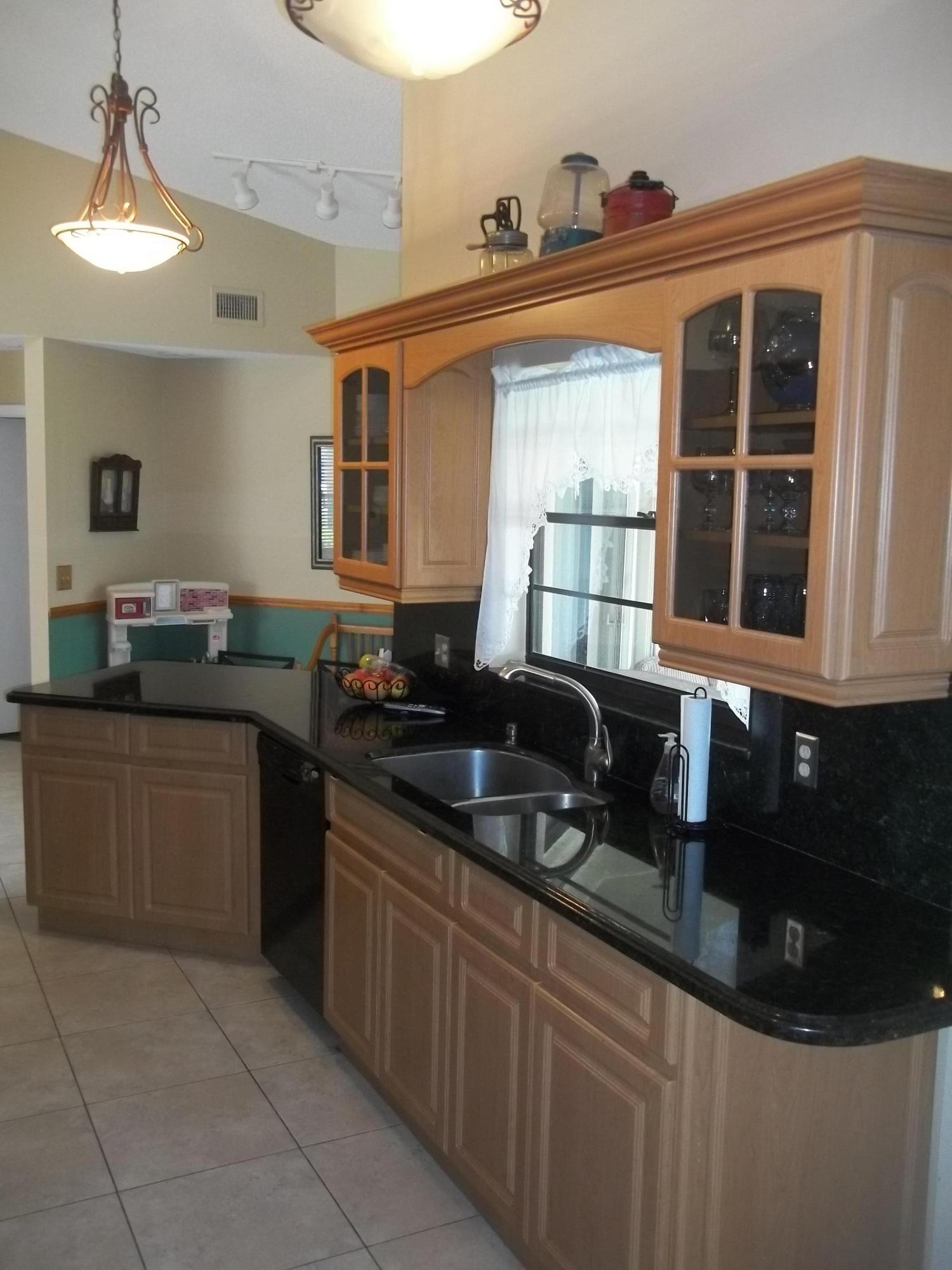 9769 Majorca Place Boca Raton, FL 33434 - Photo 5 of 32 100_2788