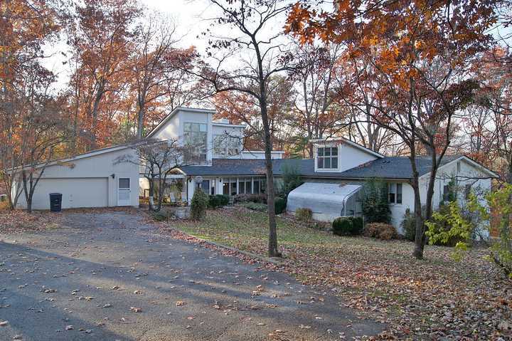 4536 Greenlee Road Southwest Roanoke, VA 24018 - Photo 1 of 33 front