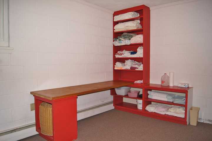 4536 Greenlee Road Southwest Roanoke, VA 24018 - Photo 25 of 33 laundry