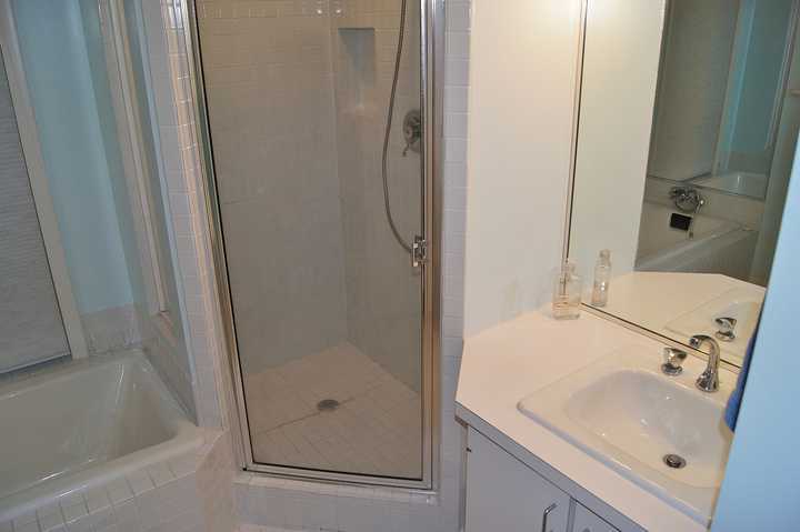 4536 Greenlee Road Southwest Roanoke, VA 24018 - Photo 26 of 33 full bath entry level