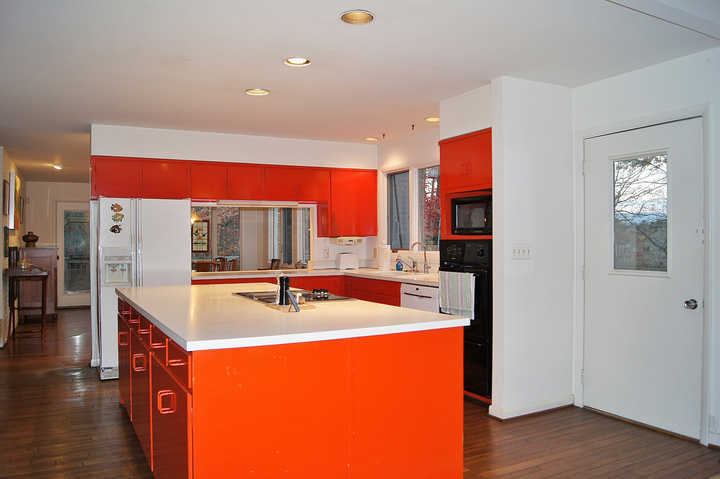 4536 Greenlee Road Southwest Roanoke, VA 24018 - Photo 8 of 33 kitchen