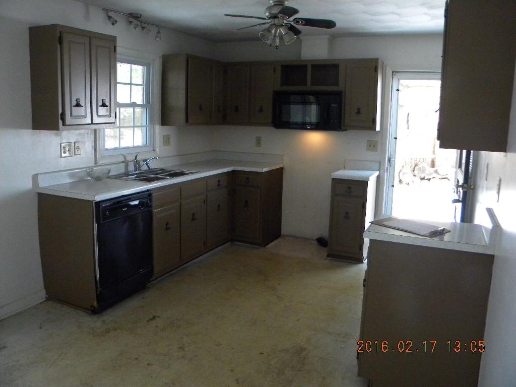 4035 Bains Chapel Road Radford, VA 24141 - Photo 14 of 21 BAINSCHAPE (13)
