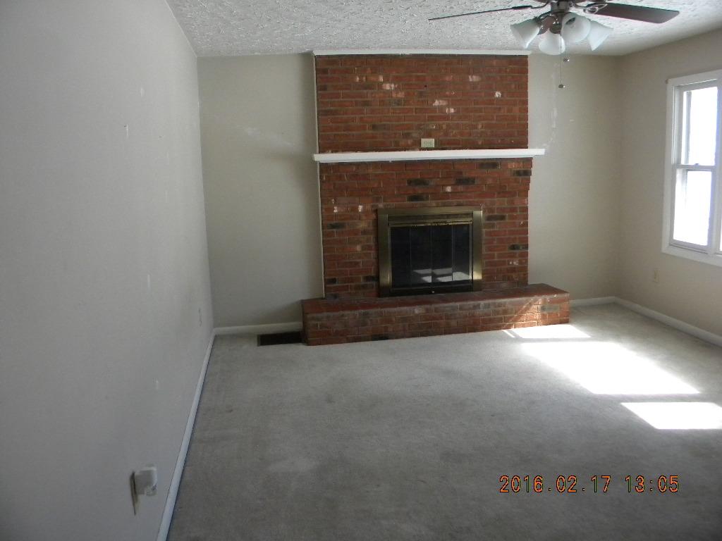 4035 Bains Chapel Road Radford, VA 24141 - Photo 4 of 21 BAINSCHAPE (11)