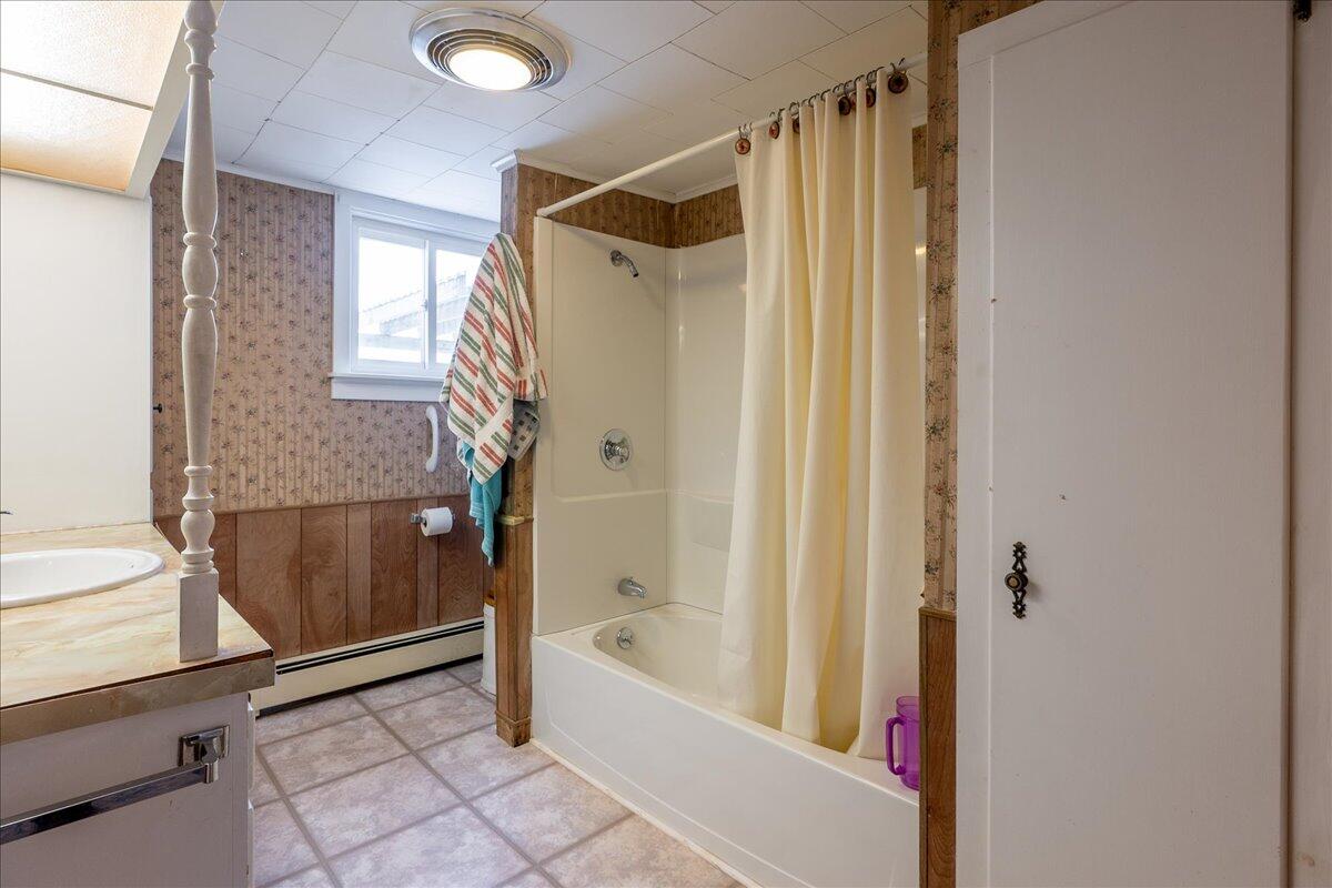 80 Holmes Street Rockland, ME 04841 - Photo 26 of 66 16-80 Holmes-16