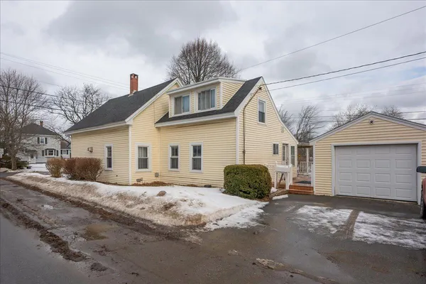 $395,000 | 80 Holmes Street, Rockland, ME 04841