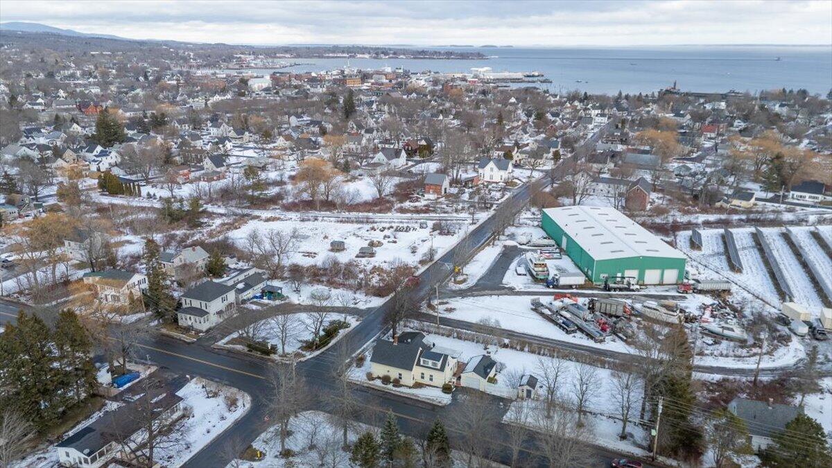 80 Holmes Street Rockland, ME 04841 - Photo 62 of 66 71-80 Holmes-71