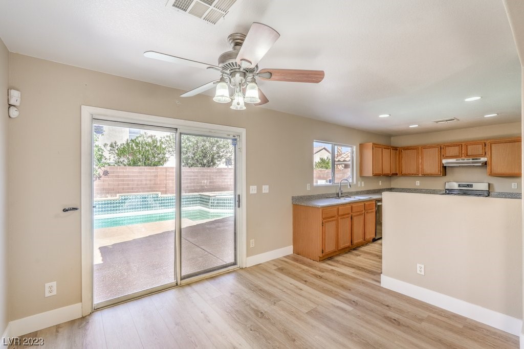 9482 Joe Robby Court Las Vegas, NV 89148 - Photo 12 of 33