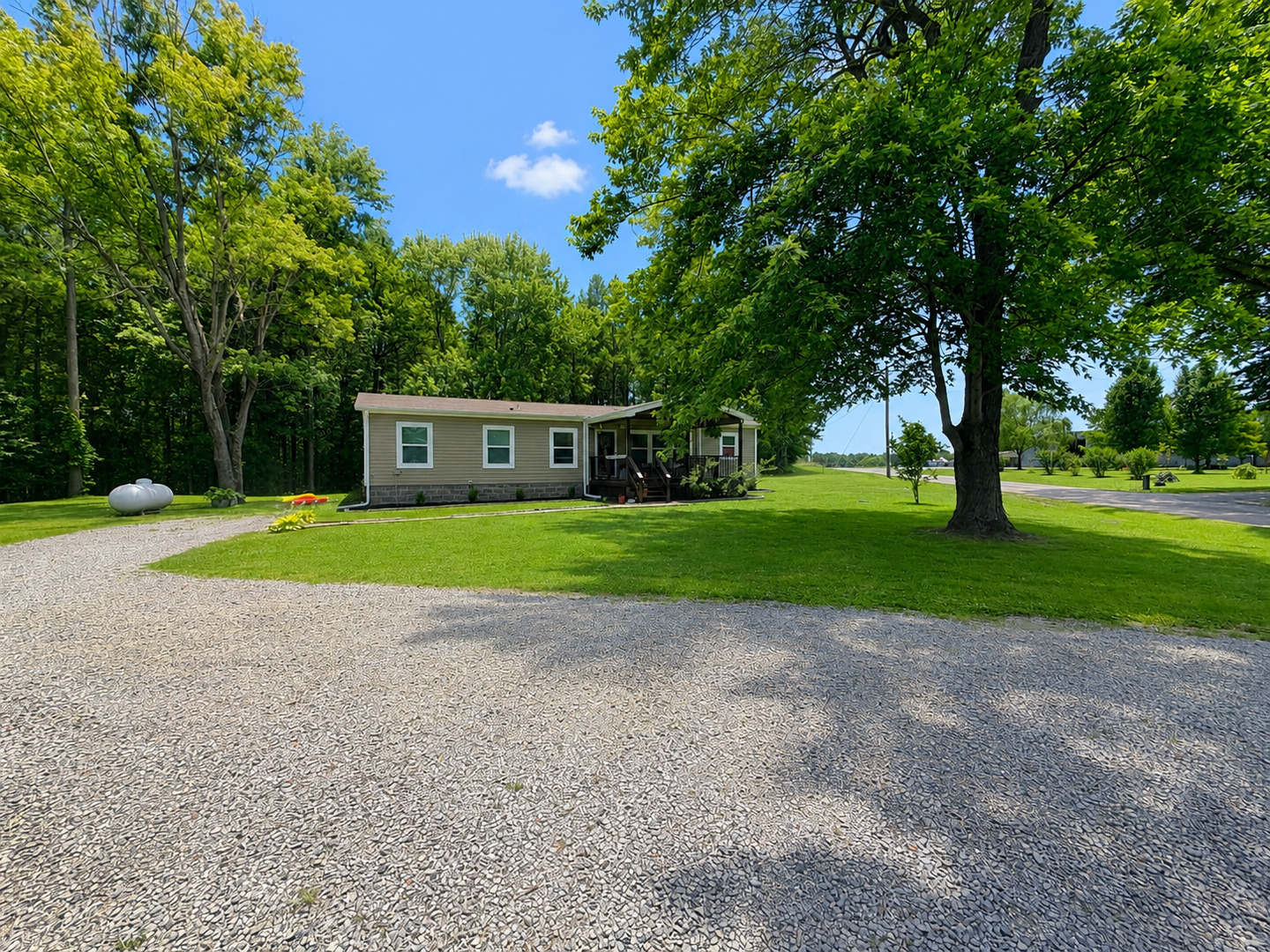1290 Mt Sterling Road Brookport, IL 62910 - Photo 2 of 37