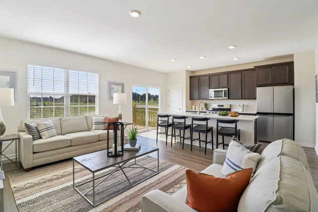 $439,990 | 1764 Stable Lane, Aurora, IL 60503