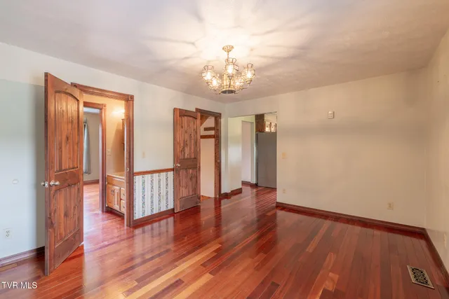 $515,000 | 207 Pleasant View Road, Rose Hill, VA 24281