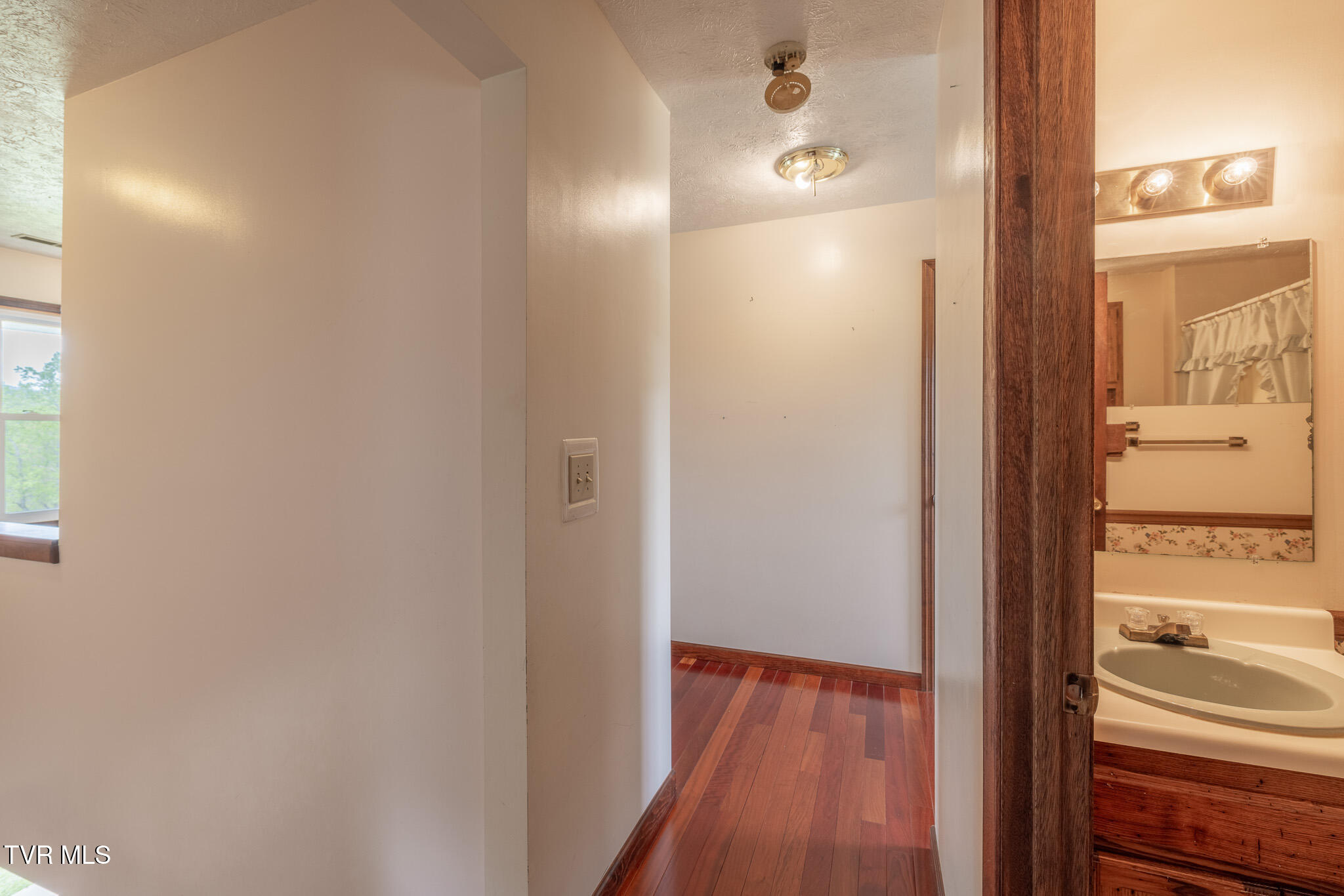 207 Pleasant View Road Rose Hill, VA 24281 - Photo 25 of 53 1R9A2883-HDR