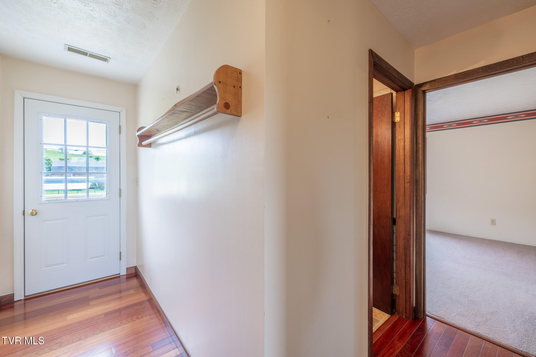 207 Pleasant View Road Rose Hill, VA 24281 - Photo 27 of 53 1R9A2889-HDR