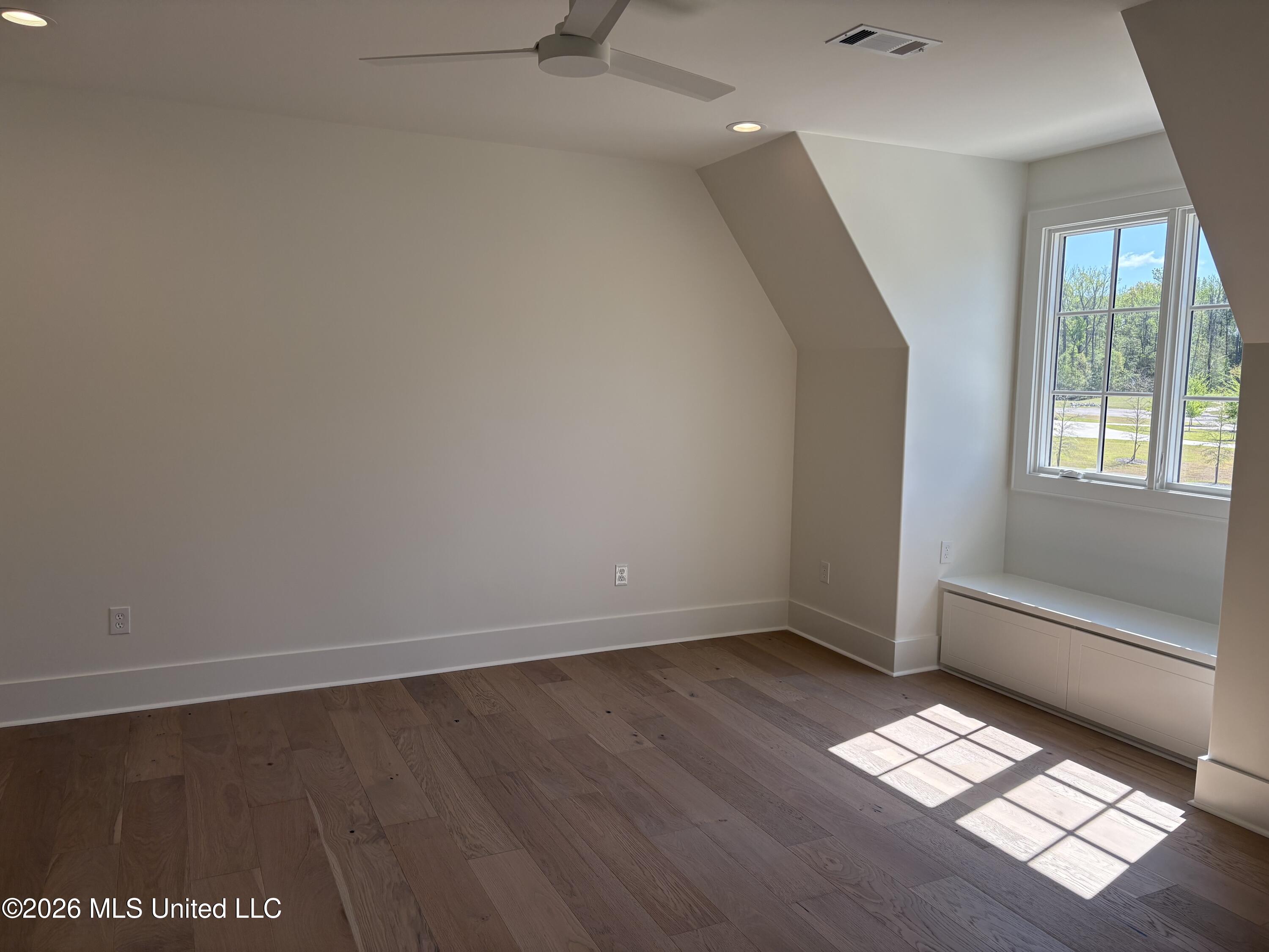 115 Hidden Glades Ridgeland, MS 39157 - Photo 15 of 15 Upstairs Bedroom