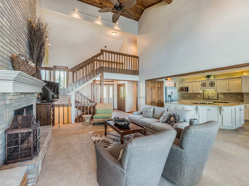 312 Spring Beach Road Rome City, IN 46784 - Photo 9 of 36