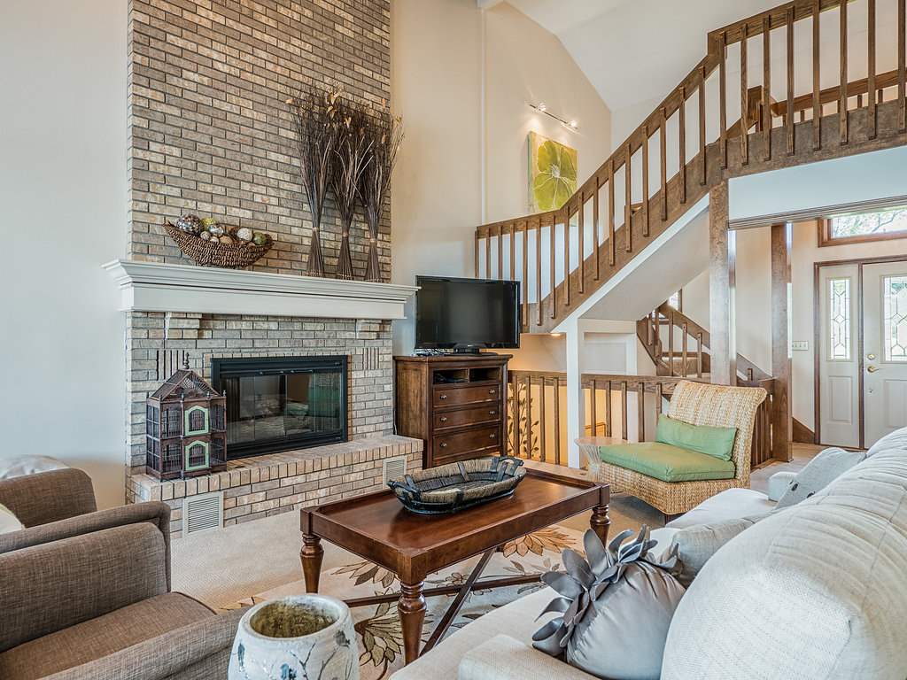 312 Spring Beach Road Rome City, IN 46784 - Photo 10 of 36