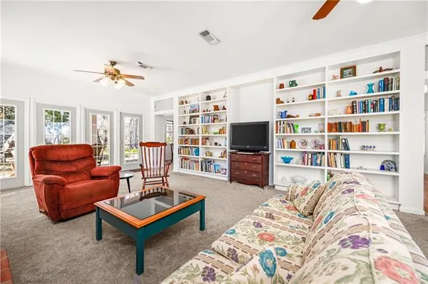 $669,000 | 664 Riverview Drive, Natchez, LA 71456