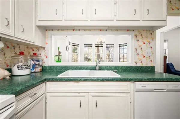 $669,000 | 664 Riverview Drive, Natchez, LA 71456