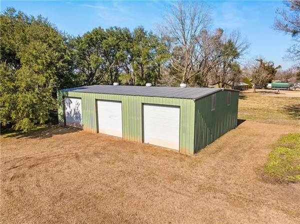 $669,000 | 664 Riverview Drive, Natchez, LA 71456