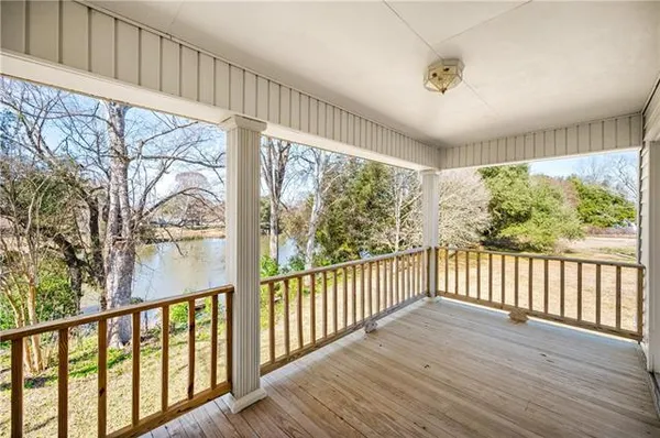 $669,000 | 664 Riverview Drive, Natchez, LA 71456