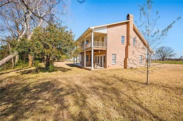 $669,000 | 664 Riverview Drive, Natchez, LA 71456