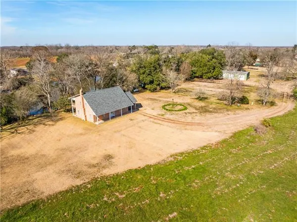 $669,000 | 664 Riverview Drive, Natchez, LA 71456