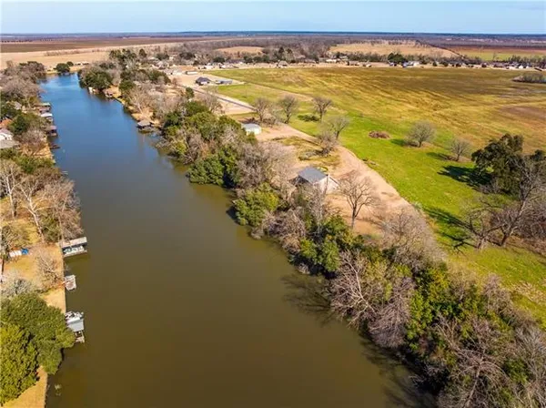 $669,000 | 664 Riverview Drive, Natchez, LA 71456