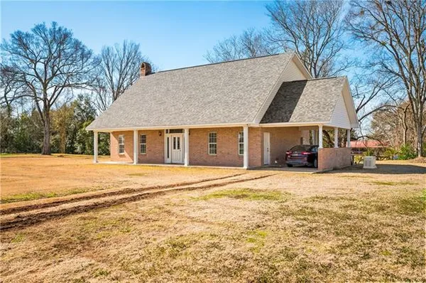 $669,000 | 664 Riverview Drive, Natchez, LA 71456