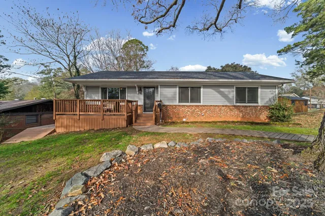 $579,999 | 6514 Highwood Place, Charlotte, NC 28210