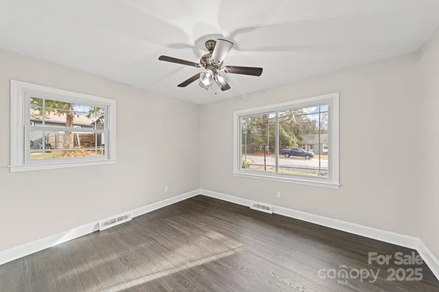 $579,999 | 6514 Highwood Place, Charlotte, NC 28210