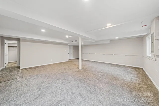 $579,999 | 6514 Highwood Place, Charlotte, NC 28210