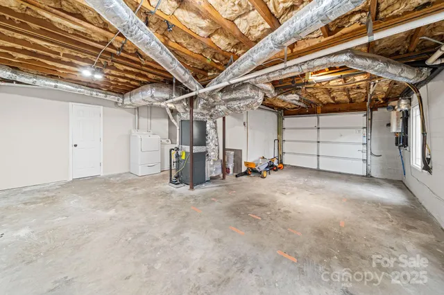 $579,999 | 6514 Highwood Place, Charlotte, NC 28210