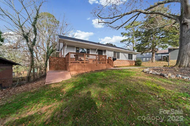 $579,999 | 6514 Highwood Place, Charlotte, NC 28210