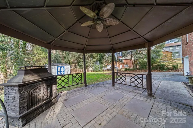 $579,999 | 6514 Highwood Place, Charlotte, NC 28210