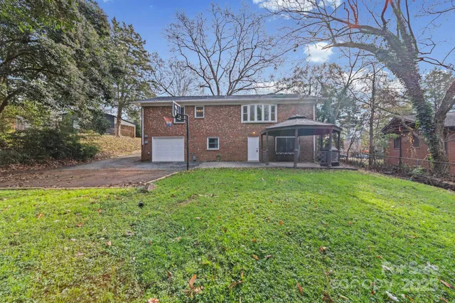 $579,999 | 6514 Highwood Place, Charlotte, NC 28210