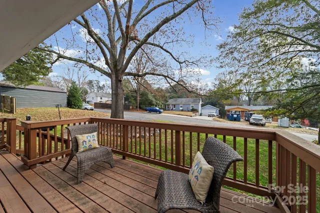 $579,999 | 6514 Highwood Place, Charlotte, NC 28210