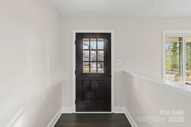 $579,999 | 6514 Highwood Place, Charlotte, NC 28210