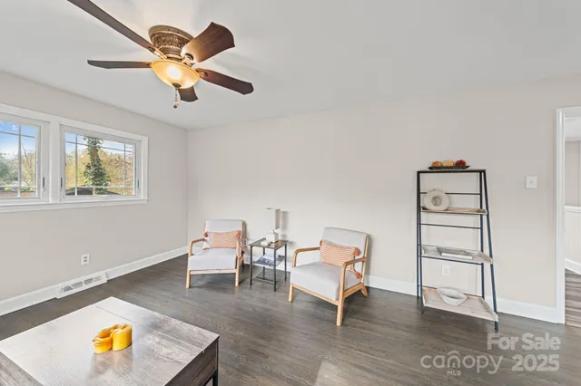 $579,999 | 6514 Highwood Place, Charlotte, NC 28210