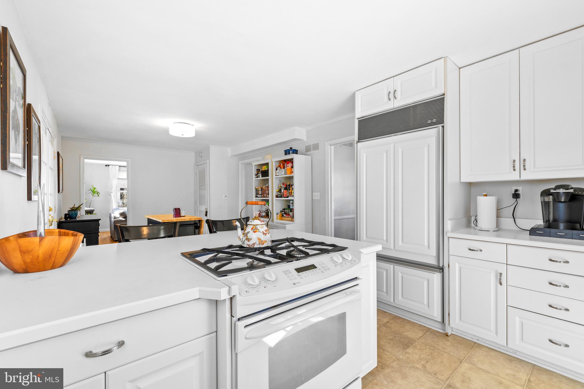 1815 Landrake Road Towson, MD 21204 - Photo 13 of 42 Kitchen