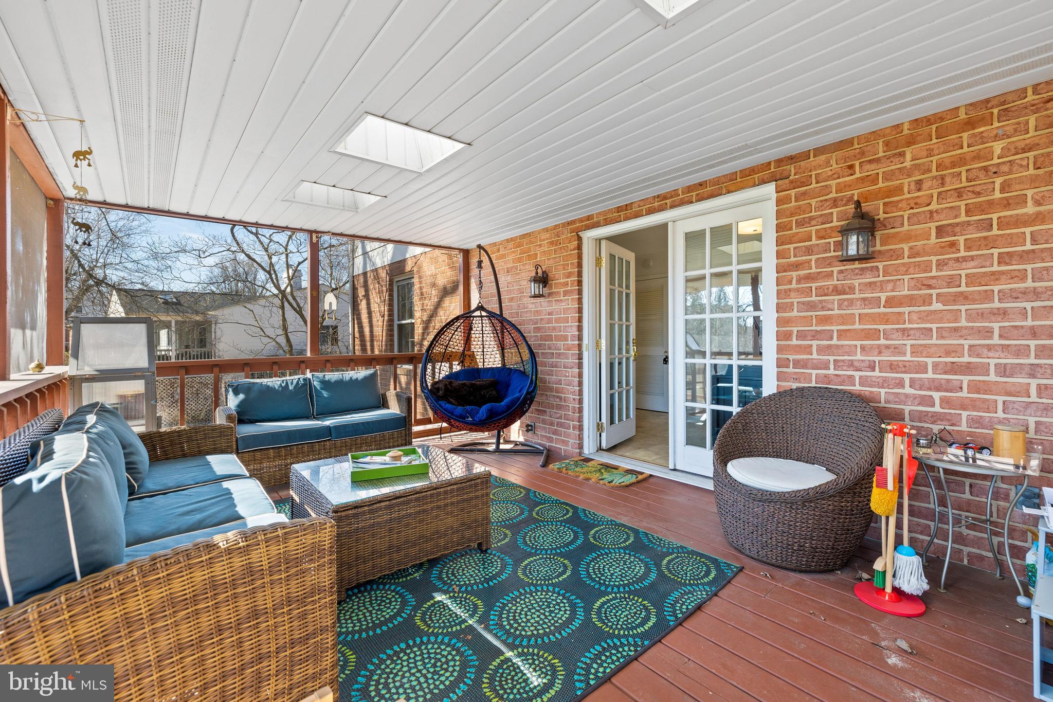 1815 Landrake Road Towson, MD 21204 - Photo 18 of 42 Screened Porch