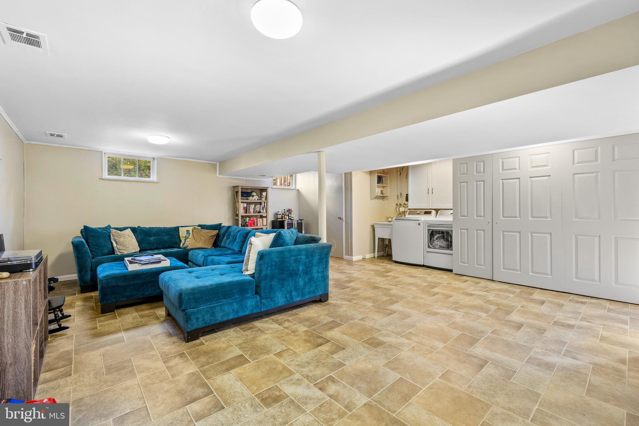 1815 Landrake Road Towson, MD 21204 - Photo 29 of 42 Family Room