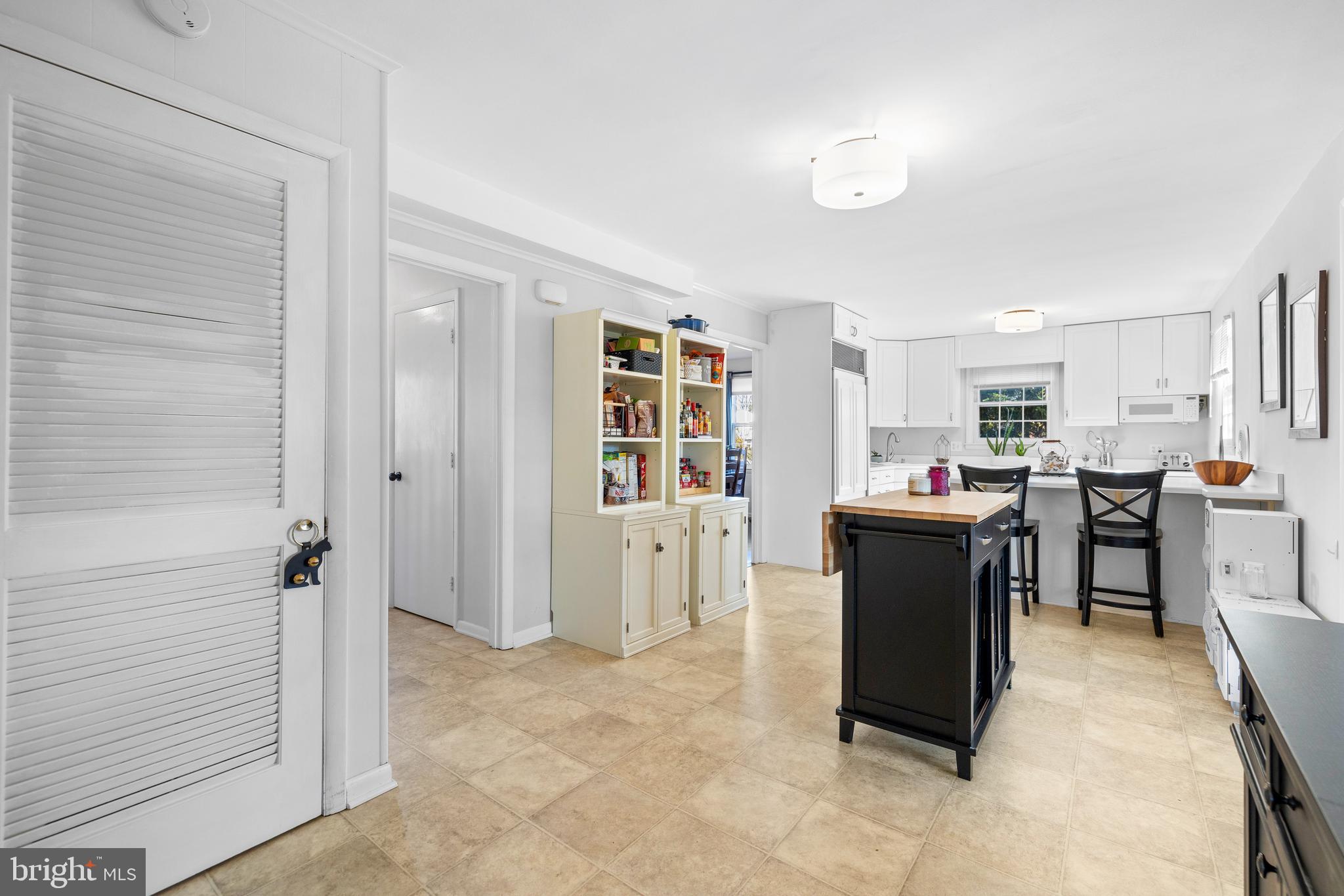 1815 Landrake Road Towson, MD 21204 - Photo 10 of 42 Kitchen