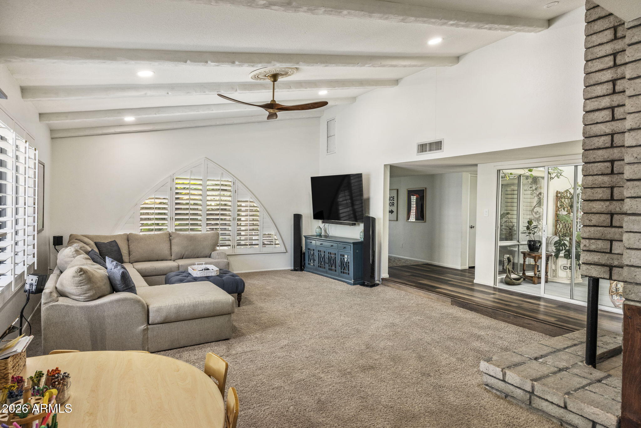 52 West Thunderbird Road Phoenix, AZ 85023 - Photo 8 of 38