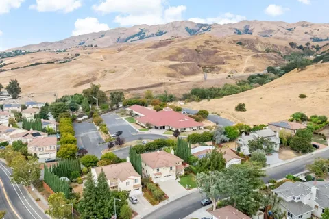 $2,998,000 | 2113 Uridias Ranch Road, Milpitas, CA 95035