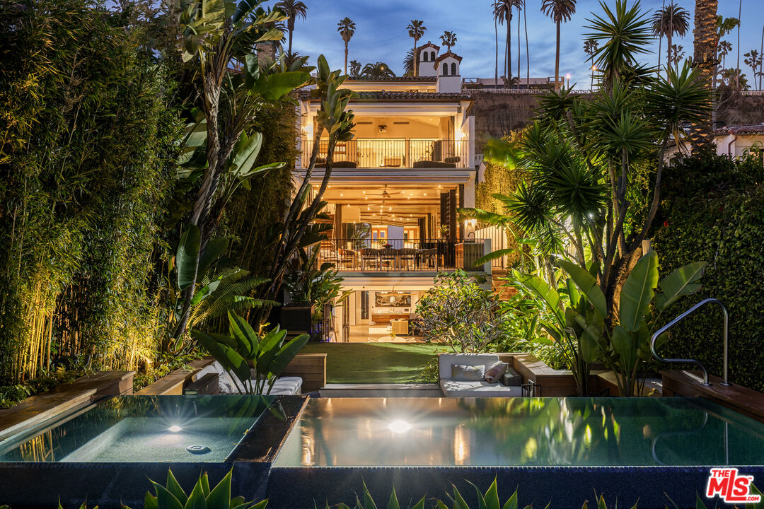 966 Palisades Beach Road Santa Monica, CA 90403 - Photo 1 of 27