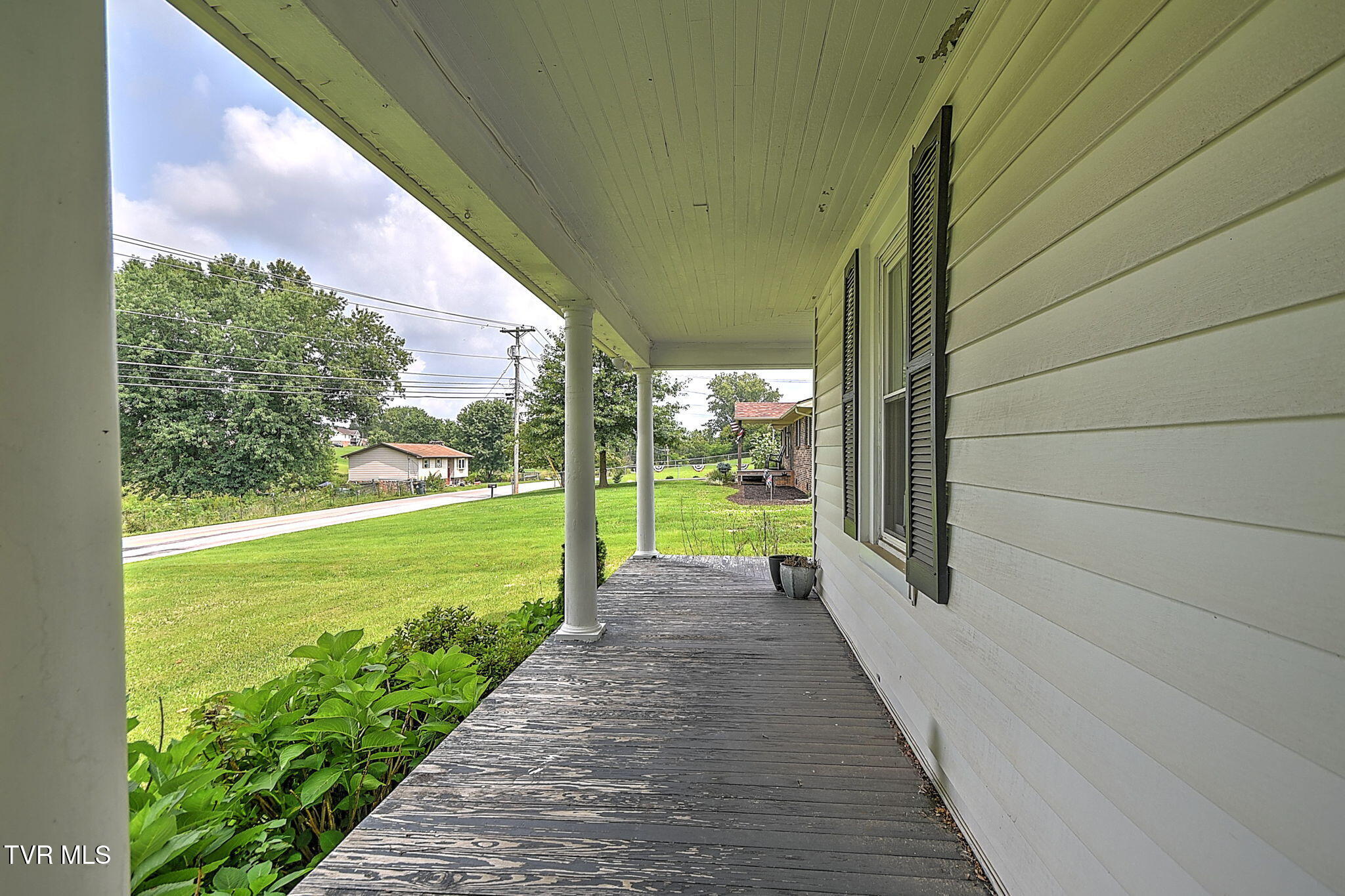 310 Hugh Cox Road Gray, TN 37615 - Photo 4 of 42 23342