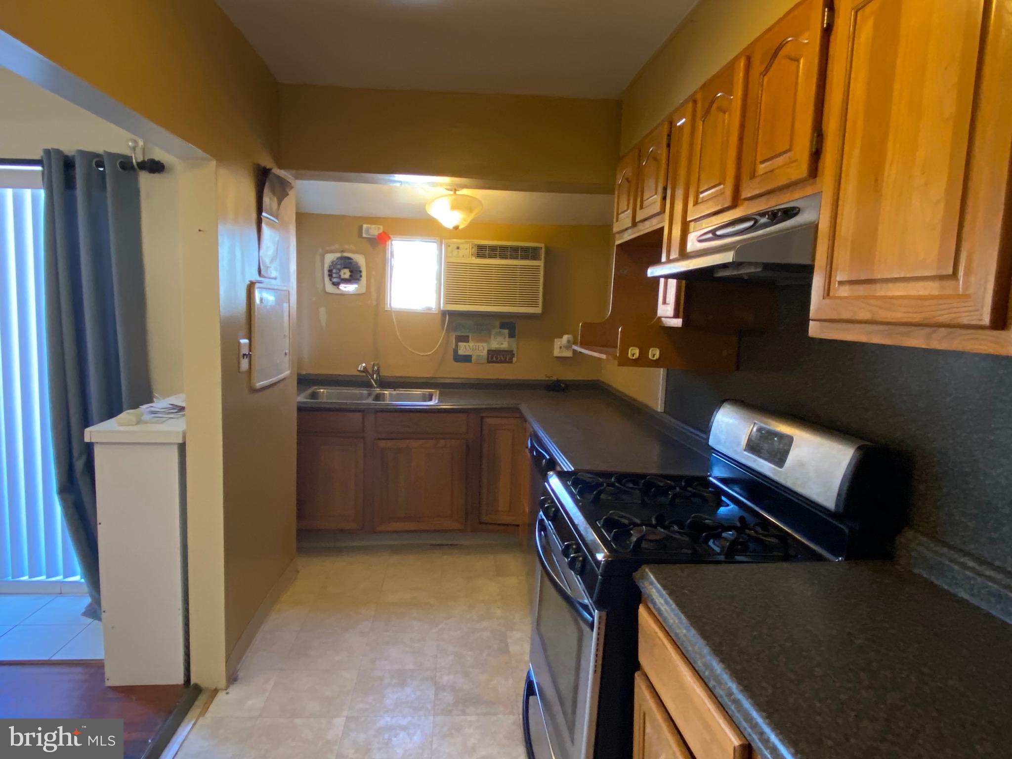 4551 Fernhill Road Philadelphia, PA 19144 - Photo 7 of 16 Gallery Image 7