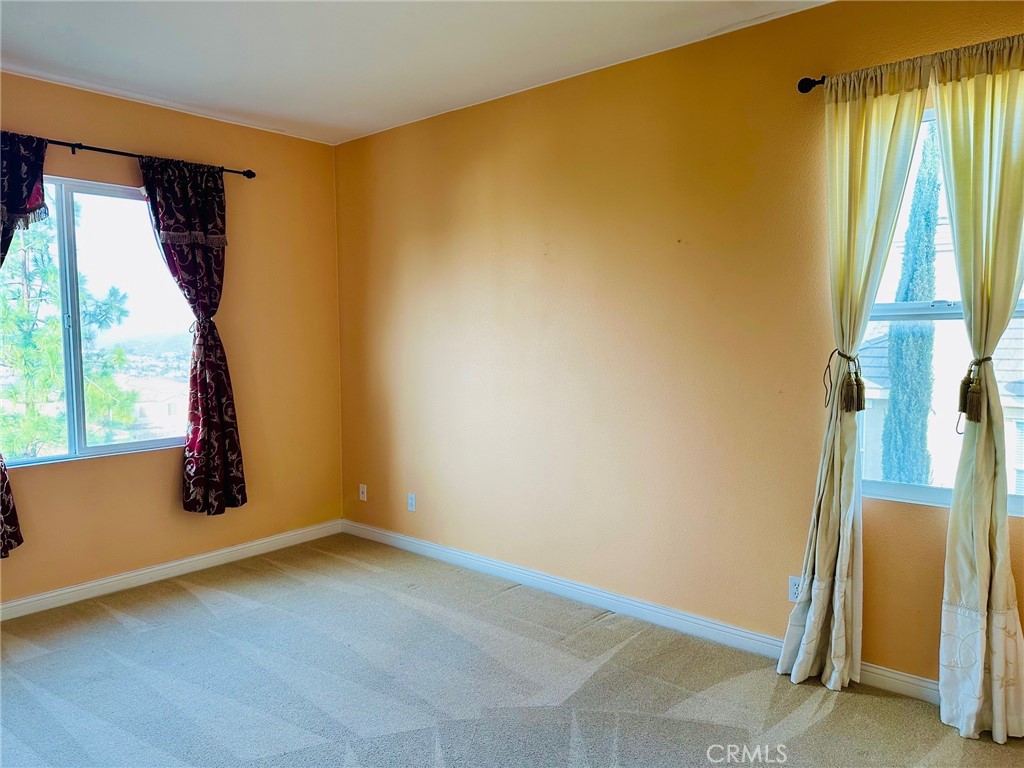 53 Plaza Avila Lake Elsinore, CA 92532 - Photo 8 of 26