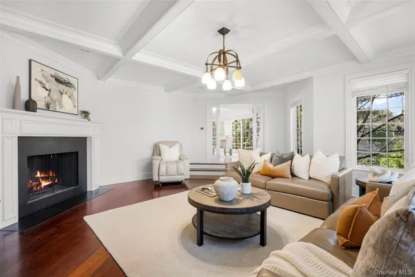 $3,970,000 | 20 Oxford Road, Scarsdale, NY 10583